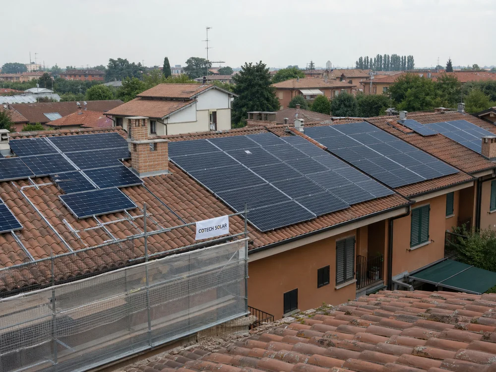 COTECH Tile-roof residential cluster — Bologna, Italy